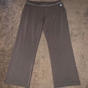 🔥 SALE 📢 Adidas brown wide leg pants size XL